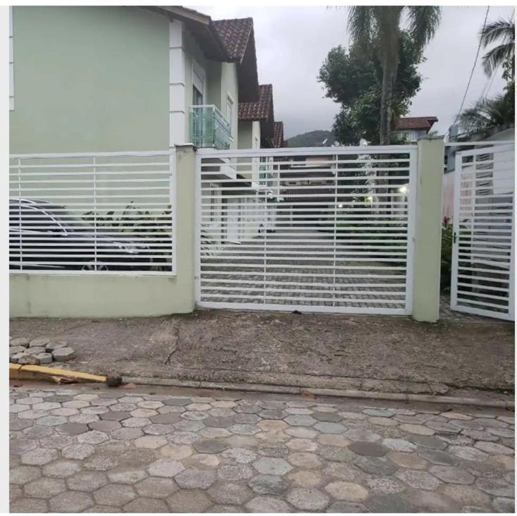 Casa Com Localizacao Privilegiada, A 140 Metros Da Praia Juquey เซา เซบัสเชียว ภายนอก รูปภาพ